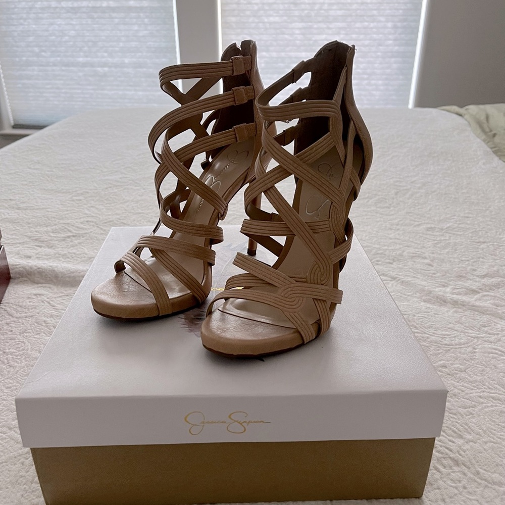 Jessica Simpson heels size 7